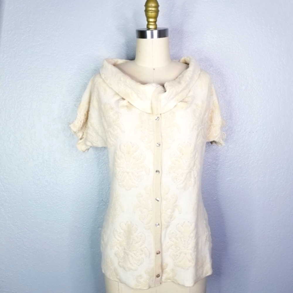 Anthropologie yellow bird fleur de lis sweater button up top size small